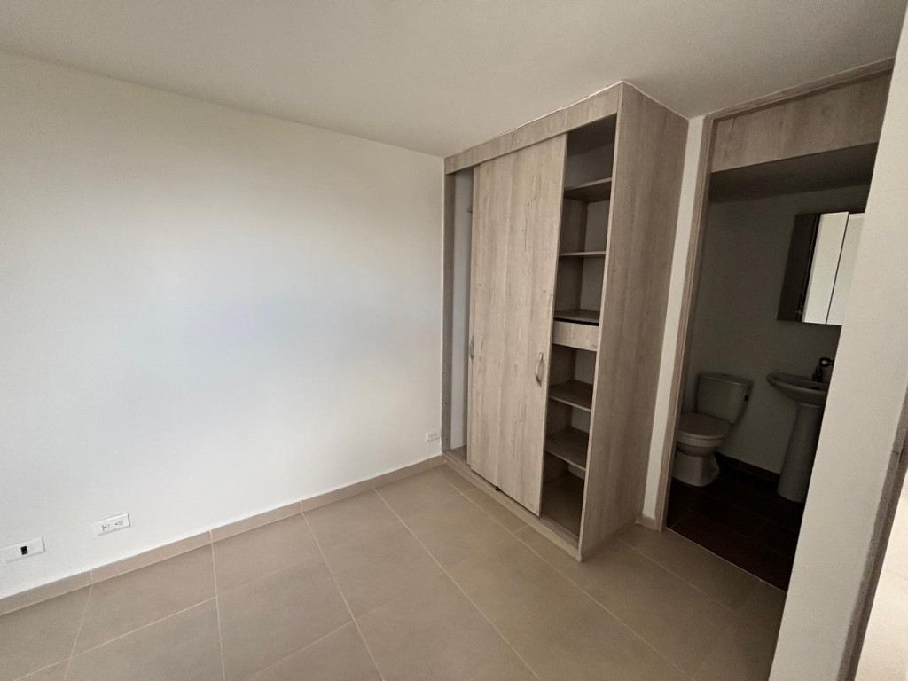 Apartamento en arriendo en Centro, Rionegro · foto 6 de 11
