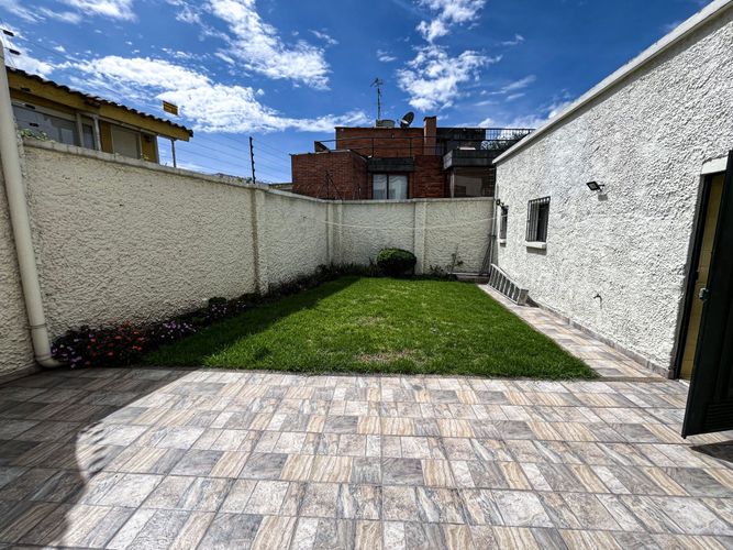 Casa de 4 alcobas en venta en Santa Ana, Bogotá, 290 m² · foto 4 de 12