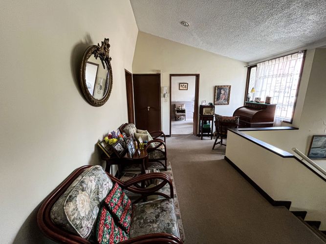 Casa de 4 alcobas en venta en Santa Ana, Bogotá, 290 m² · foto 5 de 12
