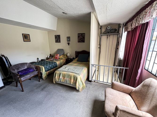 Casa de 4 alcobas en venta en Santa Ana, Bogotá, 290 m² · foto 9 de 12