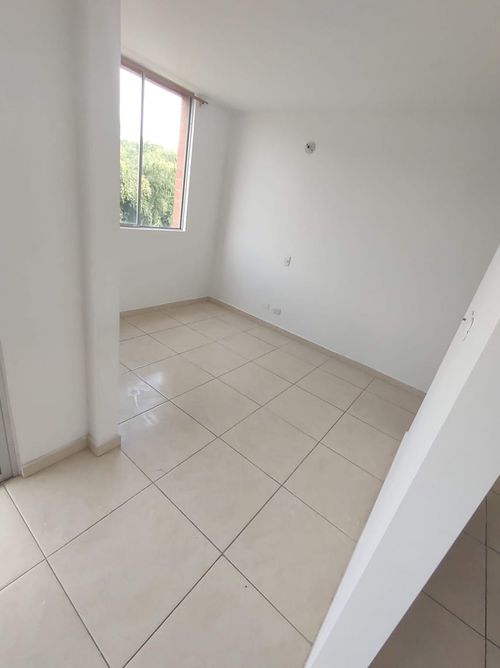 Apartamento en venta en Condominio Zafiro, Cali · foto 9 de 19