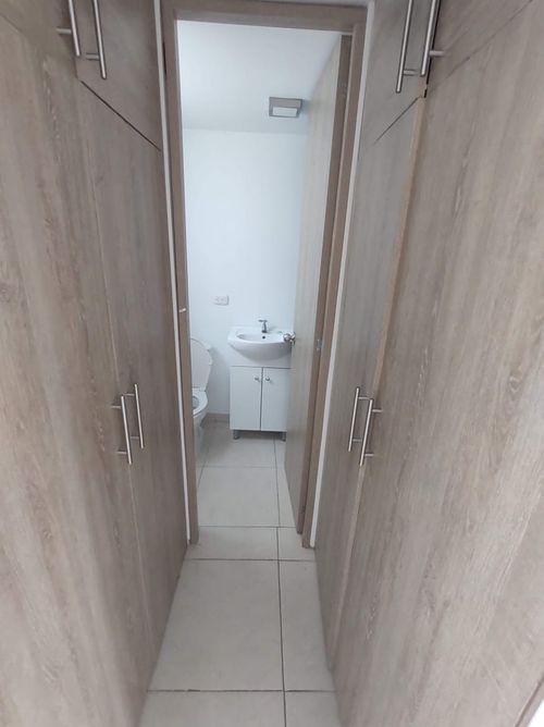 Apartamento en venta en Condominio Zafiro, Cali · foto 12 de 19