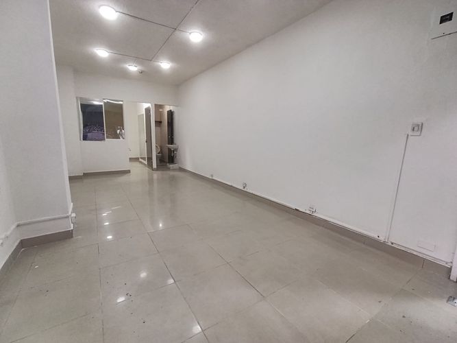 Local en arriendo en Guayaquil, Medellín, 40 m² · foto 2 de 12