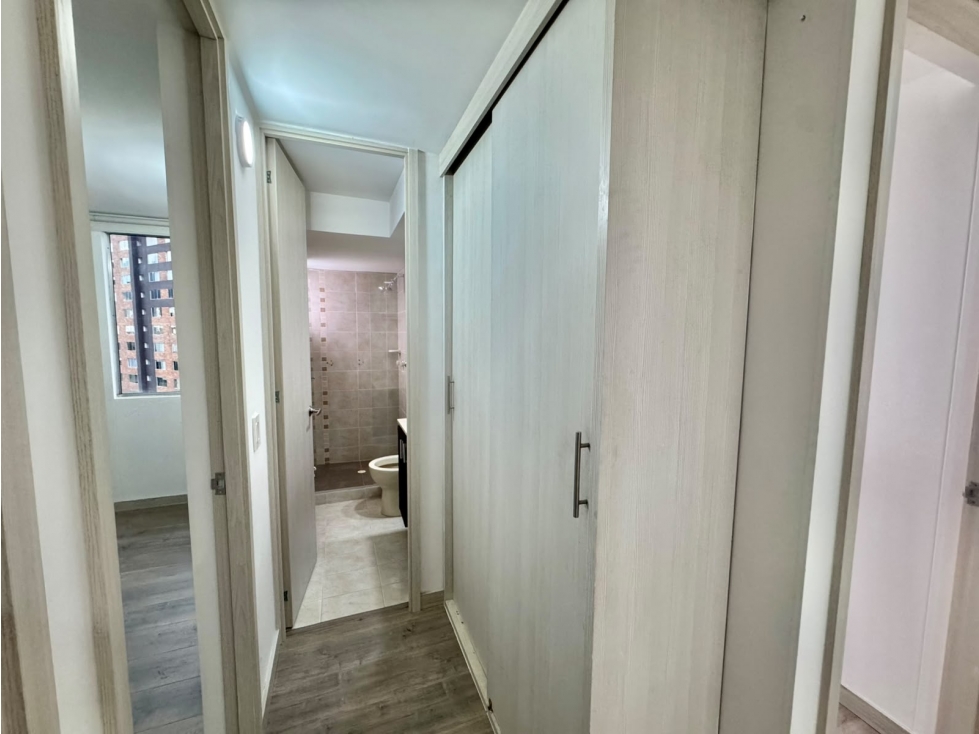 Apartamento en venta en Loma de los bernal, Medellín 3