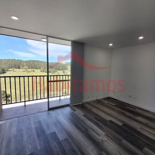 Apartamento de 3 alcobas en venta en La Macarena, Rionegro, 55 m² · foto 6 de 18