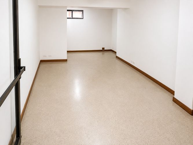 Local en arriendo en Laureles, Medellín, 38 m² · foto 2 de 8