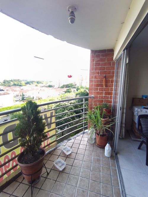 Apartamento de 3 alcobas en venta en Quintas De Don Simon, Cali, 84 m² · foto 10 de 24