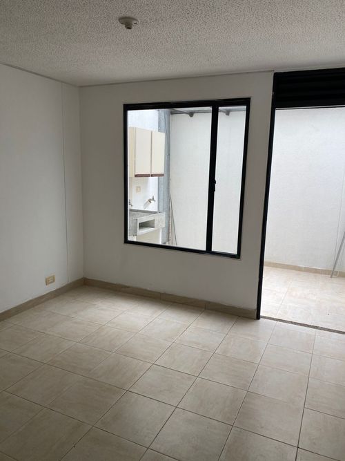 Casa de 4 alcobas en venta en Centro, Funza, 73 m² · foto 2 de 14