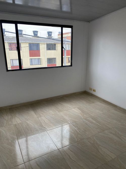 Casa de 4 alcobas en venta en Centro, Funza, 73 m² · foto 5 de 14