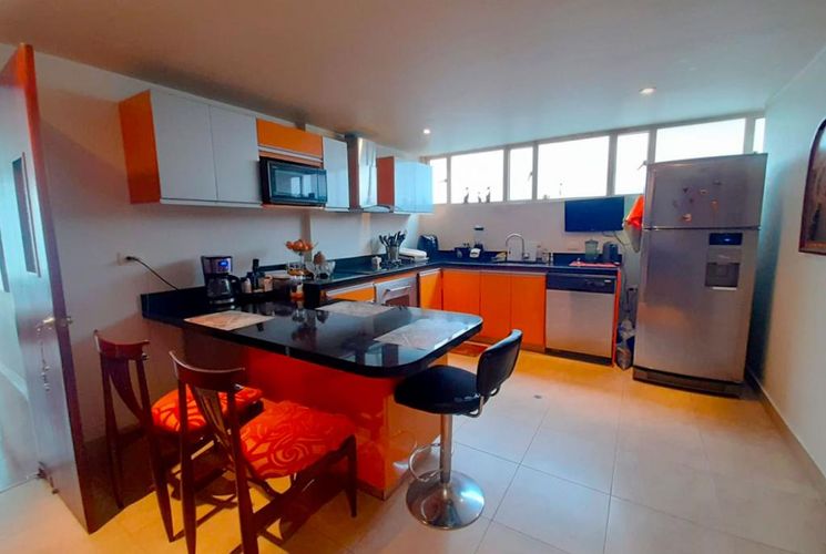 Apartamento en venta en Santa Barbara, Bogotá · foto 8 de 11