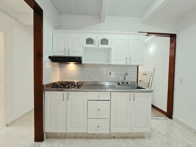 Apartamento de 2 alcobas en venta en Conjunto Residencial Santa Maria Del Campo, Itagüí, 85 m² · foto 6 de 17