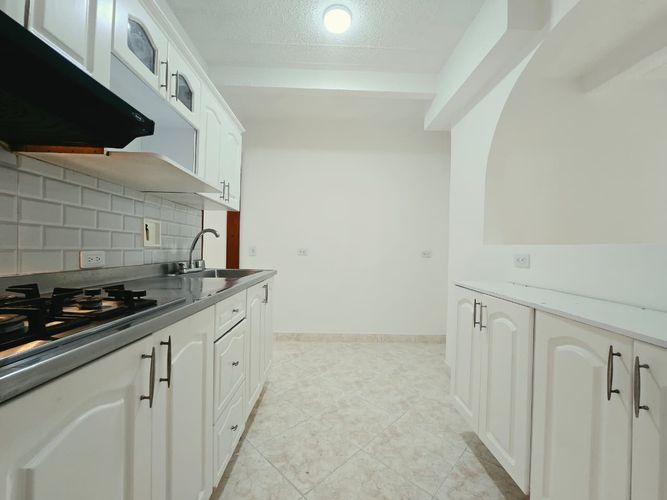 Apartamento de 2 alcobas en venta en Conjunto Residencial Santa Maria Del Campo, Itagüí, 85 m² · foto 8 de 17