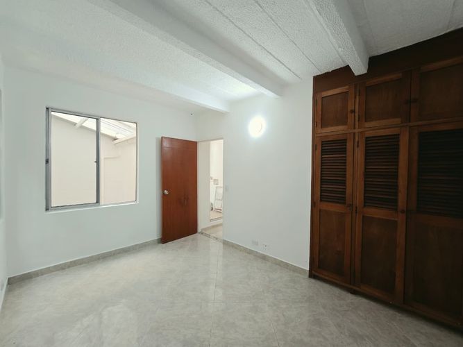 Apartamento de 2 alcobas en venta en Conjunto Residencial Santa Maria Del Campo, Itagüí, 85 m² · foto 13 de 17