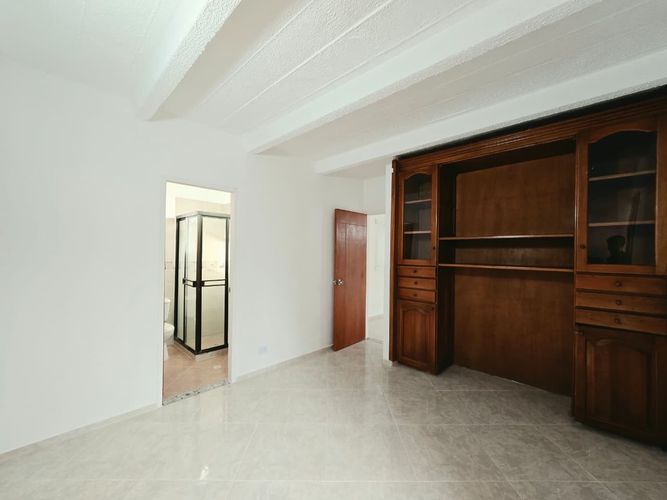 Apartamento de 2 alcobas en venta en Conjunto Residencial Santa Maria Del Campo, Itagüí, 85 m² · foto 10 de 17