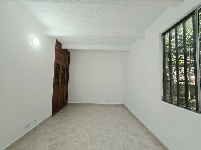 Apartamento de 2 alcobas en venta en Conjunto Residencial Santa Maria Del Campo, Itagüí, 85 m² · foto 11 de 17