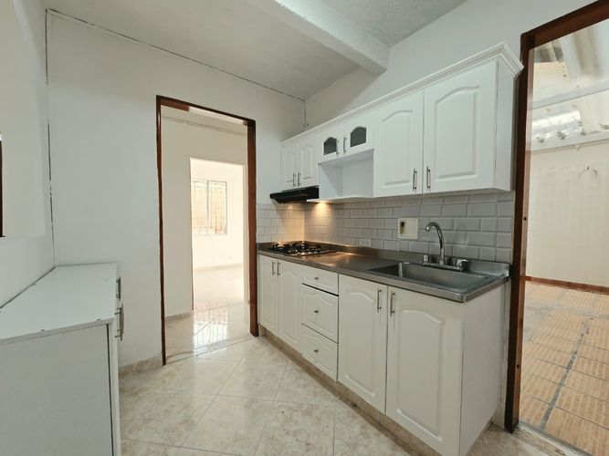 Apartamento de 2 alcobas en venta en Conjunto Residencial Santa Maria Del Campo, Itagüí, 85 m² · foto 7 de 17