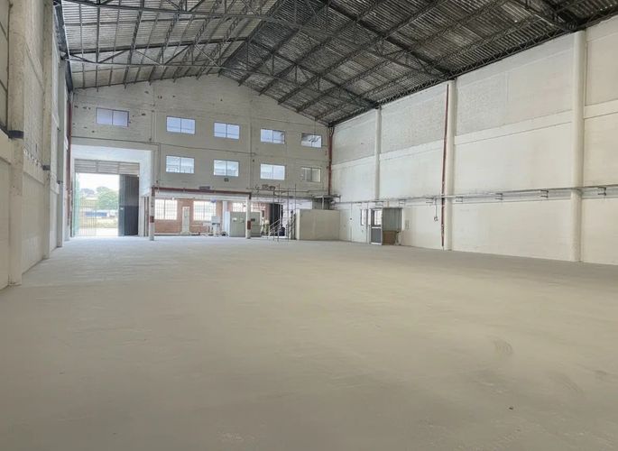 Bodega en arriendo en Parque Residencial La Sabana, Sabaneta, 2550 m² · foto 3 de 4