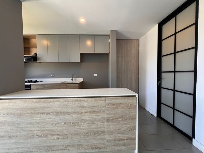 Apartamento de 2 alcobas en arriendo en El Poblado, Medellín, 68 m² · foto 3 de 12