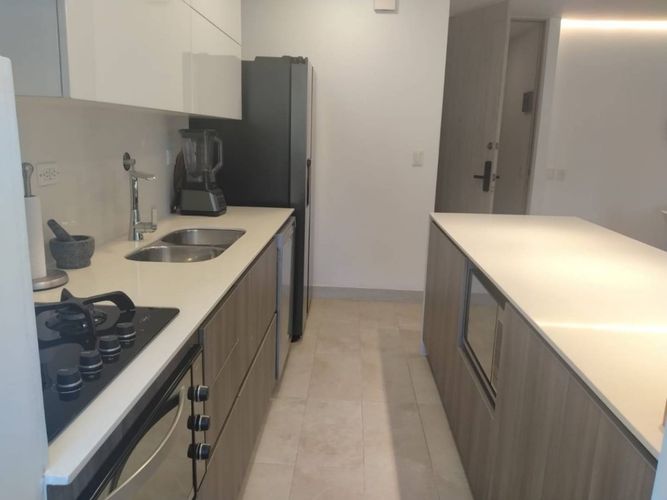 Apartamento de 3 alcobas en arriendo en Lalinde, Medellín, 155 m² · foto 7 de 24