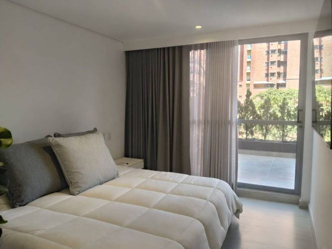 Apartamento de 3 alcobas en arriendo en Lalinde, Medellín, 155 m² · foto 10 de 24