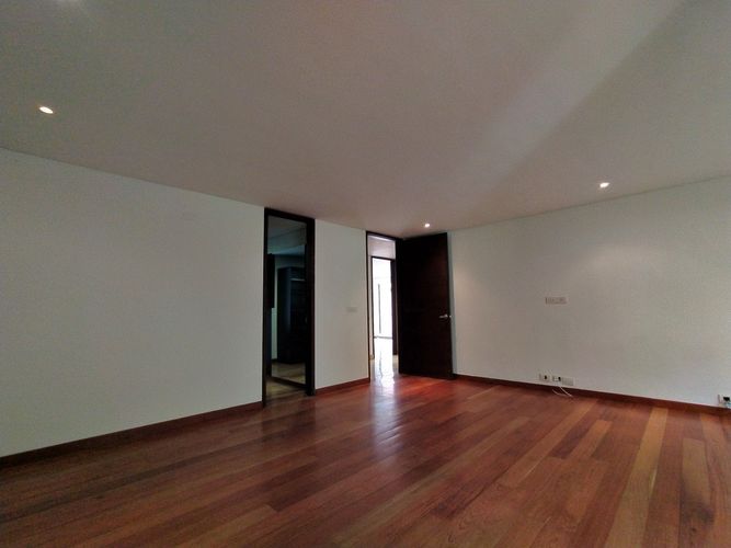 Apartamento de 3 alcobas en venta en Los Balsos, Bogotá, 256 m² · foto 11 de 24