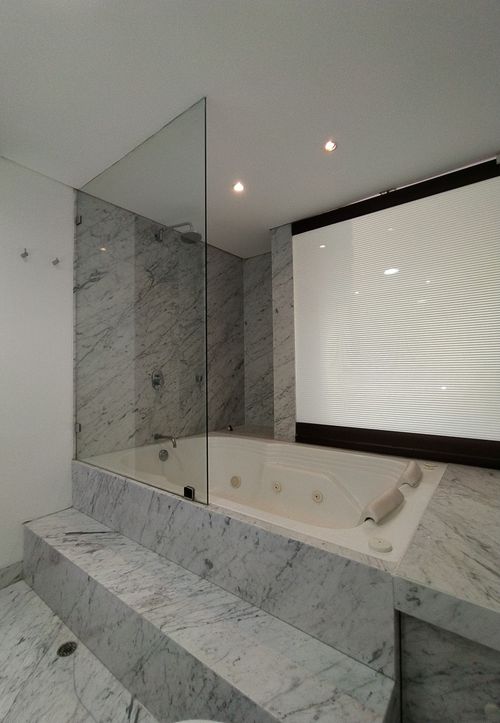 Apartamento de 3 alcobas en venta en Los Balsos, Bogotá, 256 m² · foto 22 de 24