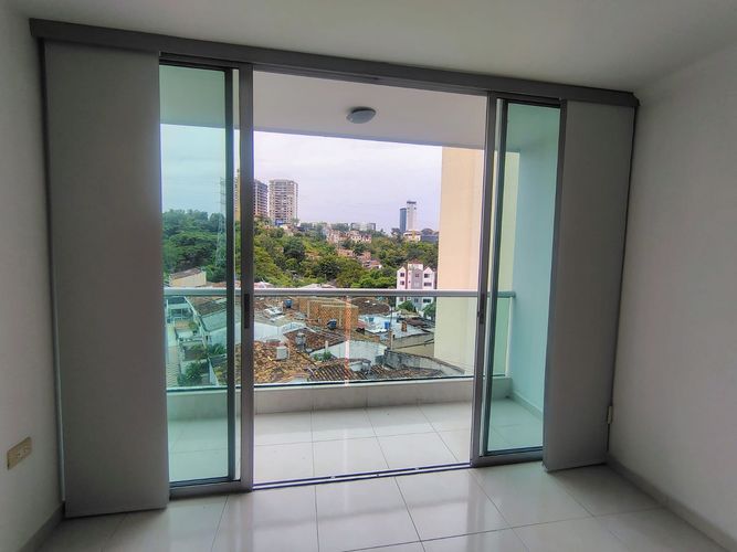 Apartamento de 3 alcobas en venta en La Floresta, Bucaramanga, 88 m² · foto 7 de 24