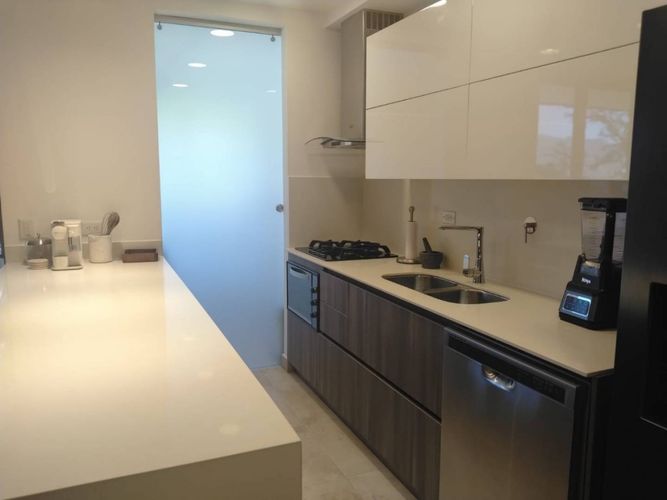 Apartamento de 3 alcobas en venta en Lalinde, Medellín, 155 m² · foto 8 de 24