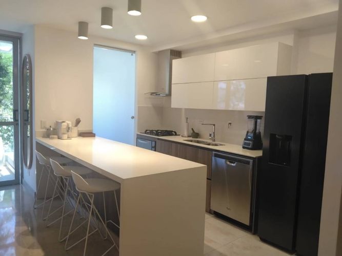 Apartamento de 3 alcobas en venta en Lalinde, Medellín, 155 m² · foto 9 de 24