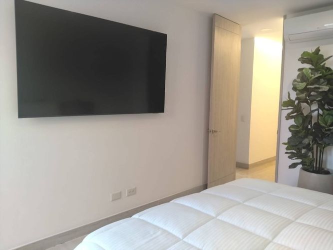 Apartamento de 3 alcobas en venta en Lalinde, Medellín, 155 m² · foto 12 de 24