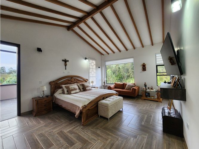 Finca en venta en El Retiro, 380 m² · foto 10 de 24