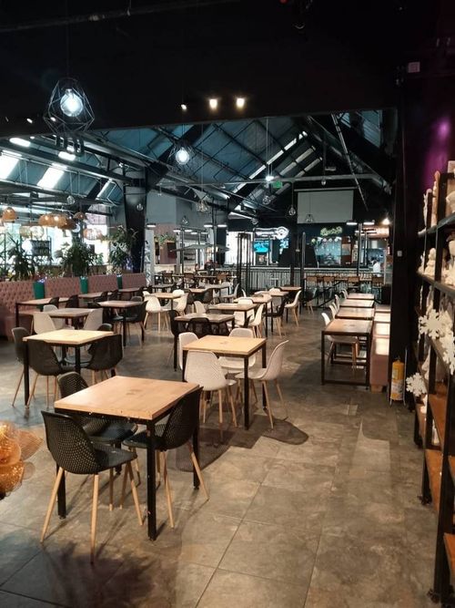 Local en venta en Los Colores, Medellín, 160 m² · foto 2 de 11
