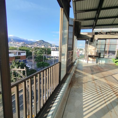 Local en arriendo en San Fernando Nuevo, Cali, 220 m² · foto 10 de 11