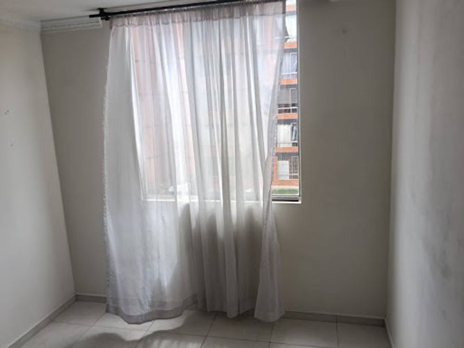 Apartamento de 2 alcobas en arriendo en Cr. Geranio, Soacha, 38 m² · foto 10 de 12