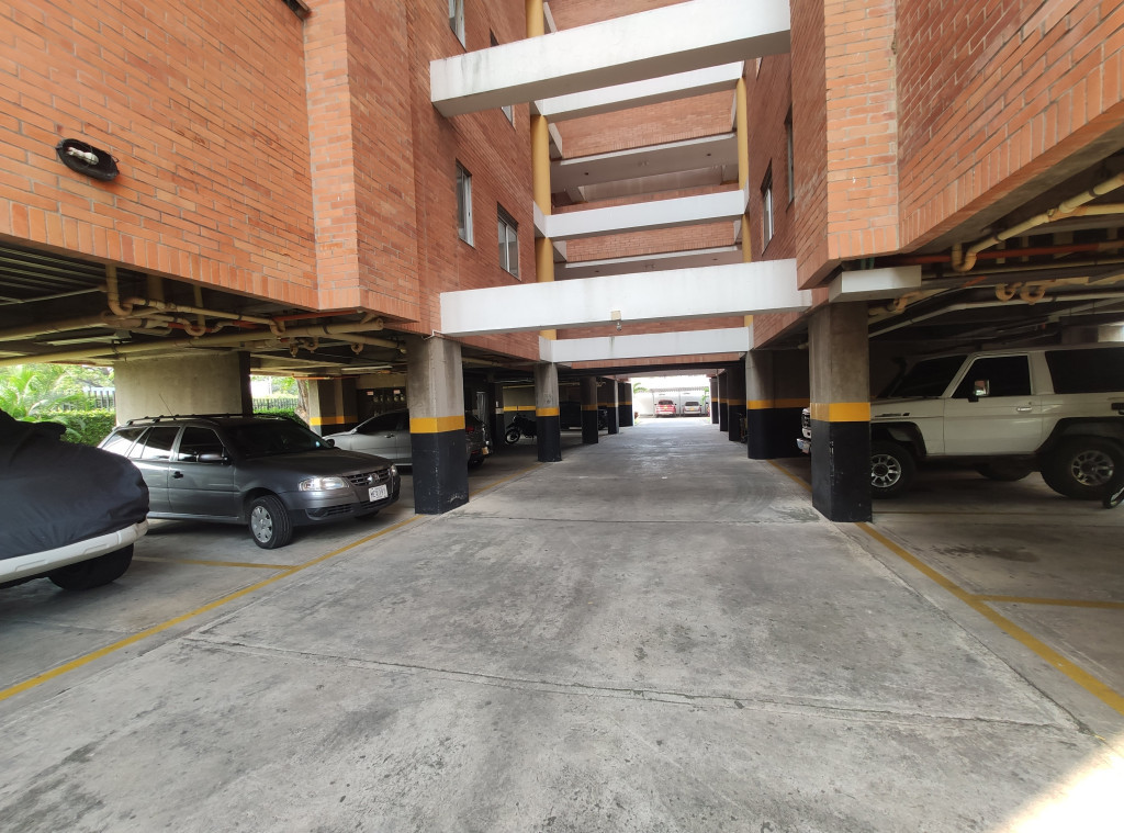 Apartamento en venta en Prados Del Este, Cúcuta · foto 13 de 16