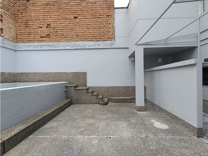 Casa de 4 alcobas en venta en Estadio, Medellín, 161 m² · foto 16 de 17