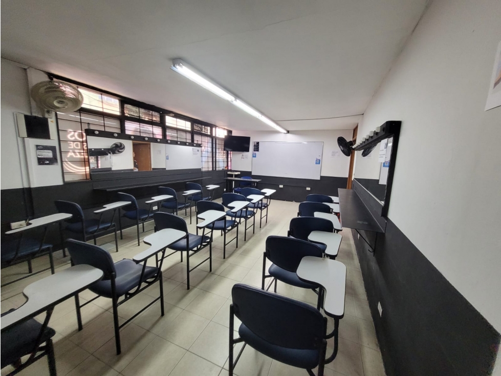 Local comercial en venta en La candelaria, Medellín 3