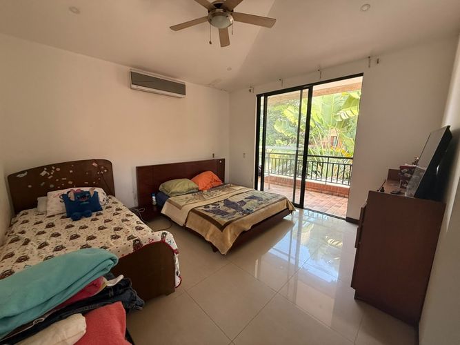 Casa de 3 alcobas en venta en El Castillo, Jamundí, 224 m² · foto 8 de 24