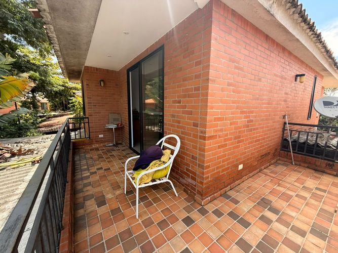 Casa de 3 alcobas en venta en El Castillo, Jamundí, 224 m² · foto 11 de 24