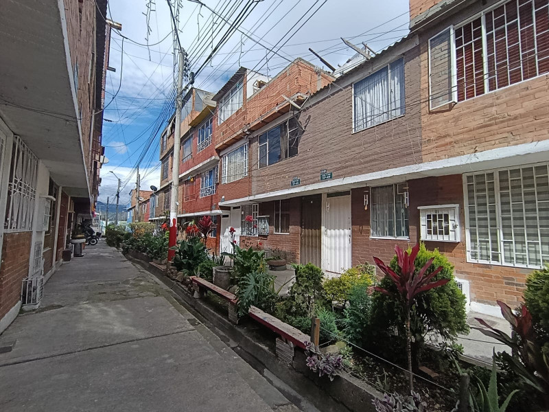 Casa en venta en Quintas Del Sur, Bogotá · foto 3 de 24