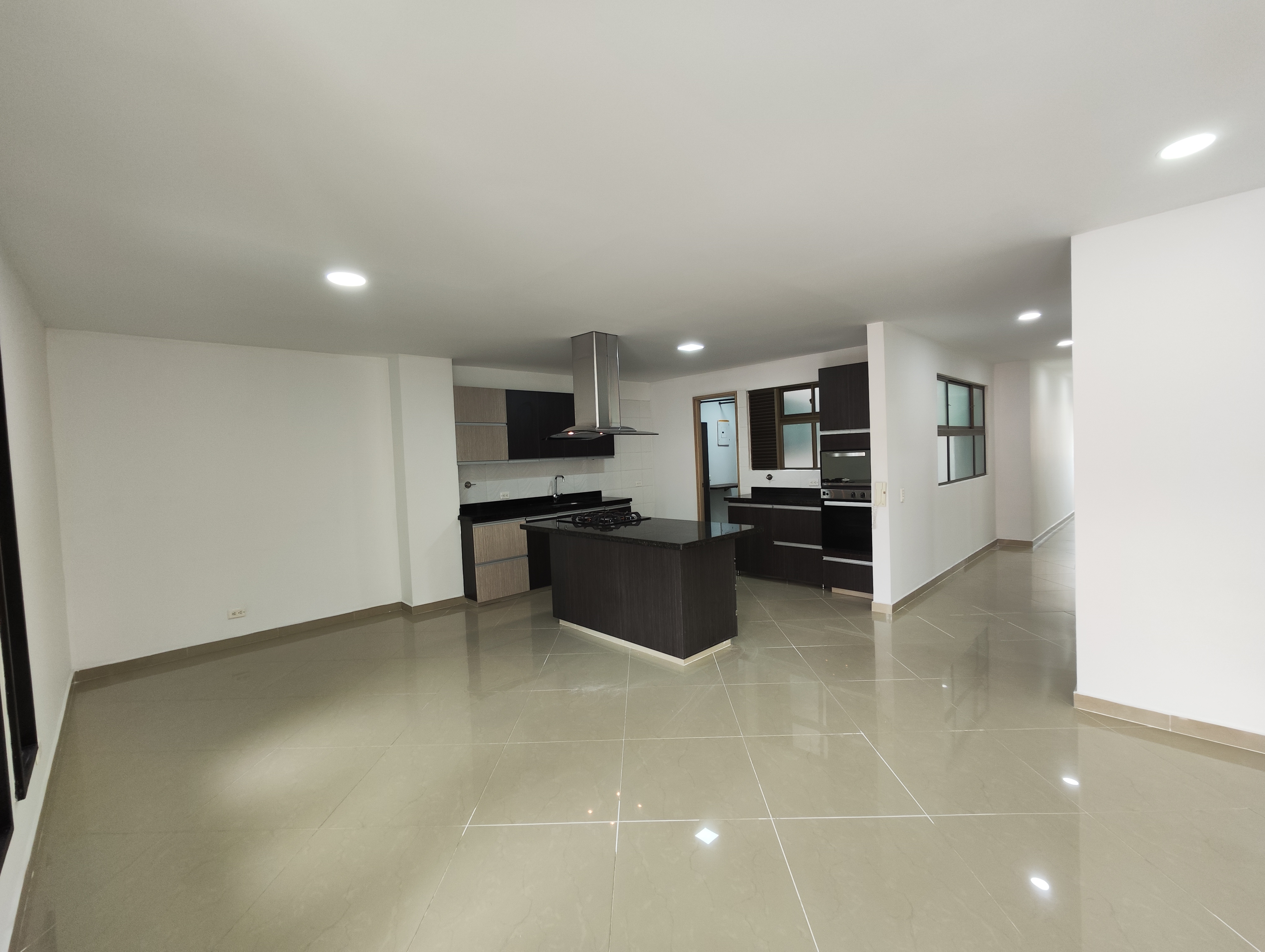 Apartamento en arriendo en La Castellana, Medellín · foto 10 de 20