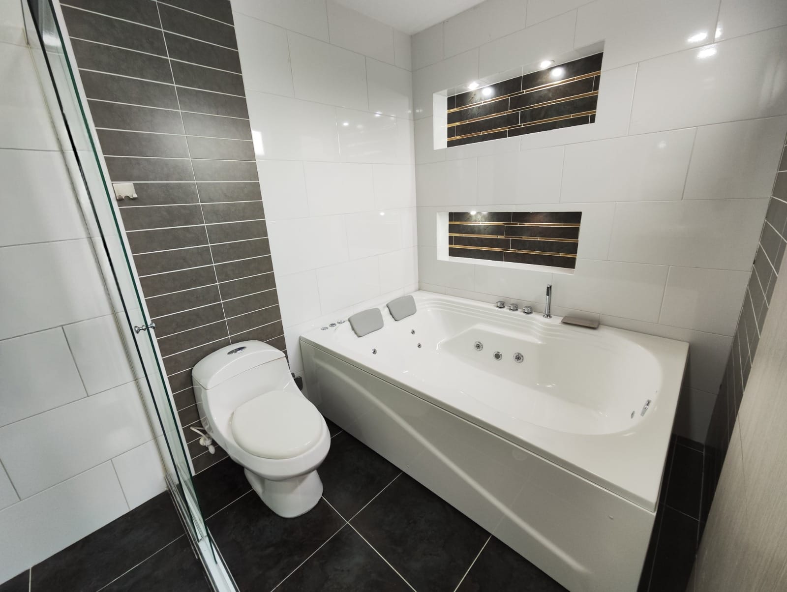 Apartamento en arriendo en La Castellana, Medellín · foto 13 de 20