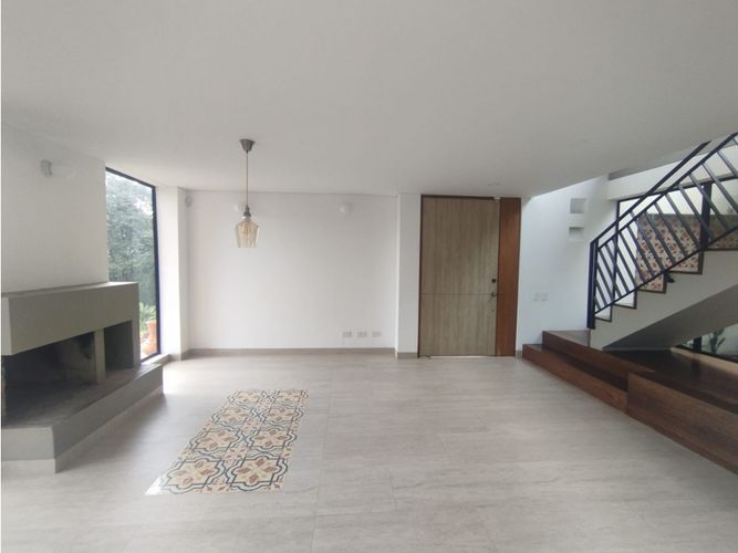 Casa de 5 alcobas en venta en Lomitas, La Ceja, 309 m² · foto 5 de 24