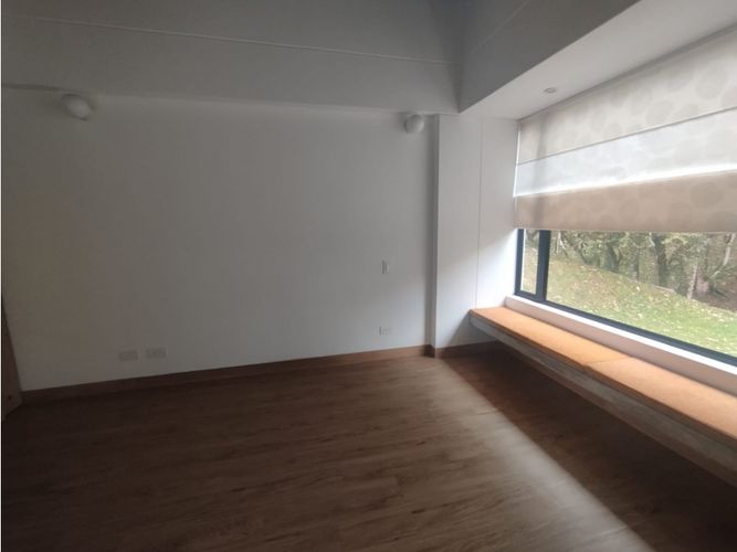 Casa de 5 alcobas en venta en Lomitas, La Ceja, 309 m² · foto 8 de 24