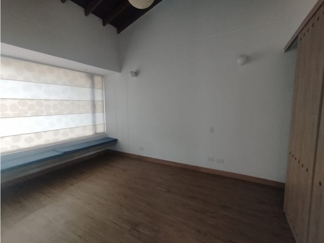 Casa de 5 alcobas en venta en Lomitas, La Ceja, 309 m² · foto 13 de 24