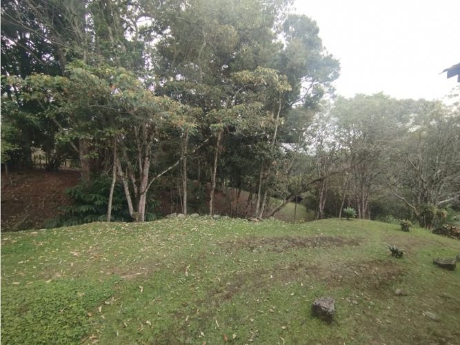 Casa de 5 alcobas en venta en Lomitas, La Ceja, 309 m² · foto 23 de 24