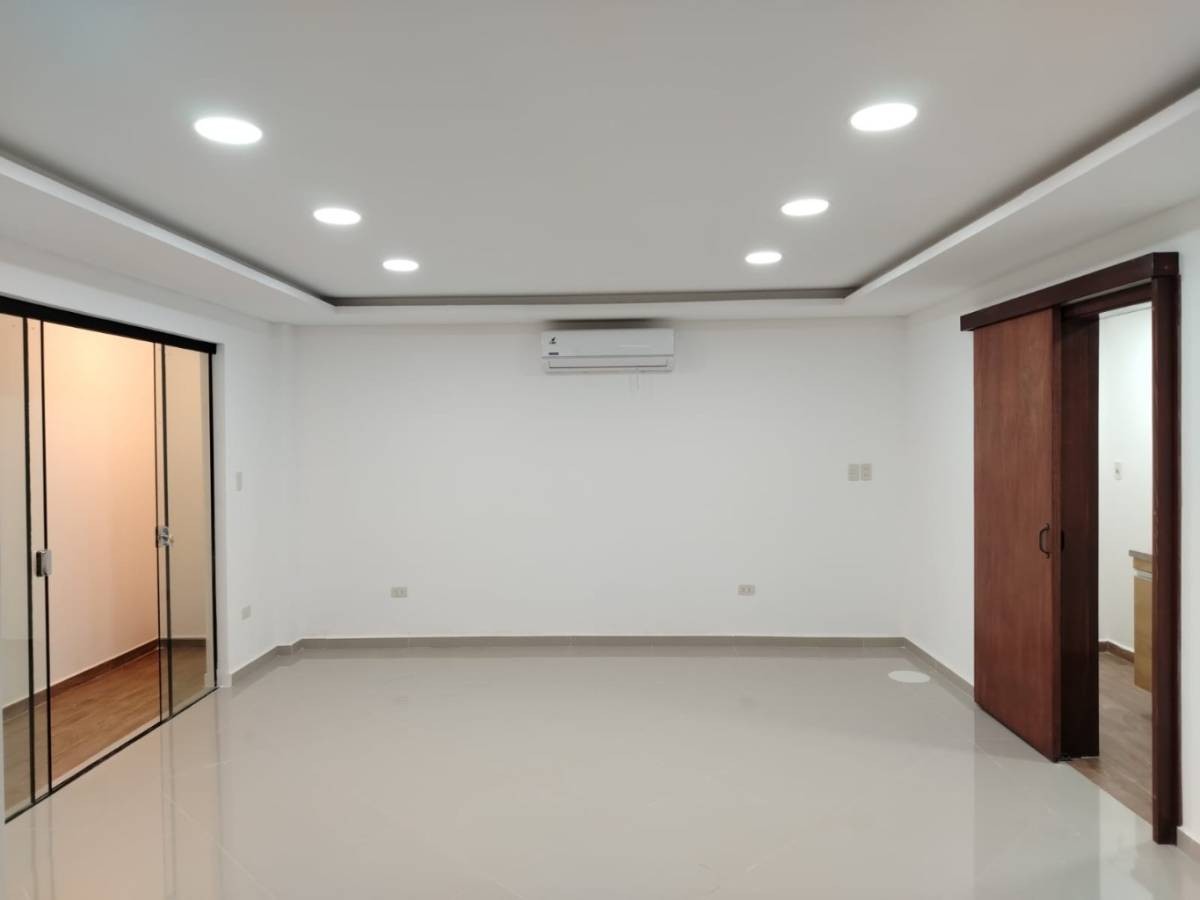 DEPARTAMENTO DE DOS HABITACIONES EN LAMBARE — foto 2