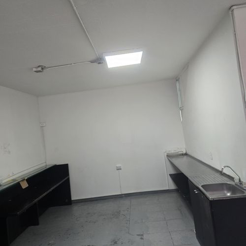 Bodega en arriendo en El Chagualo, Medellín, 500 m² · foto 6 de 9