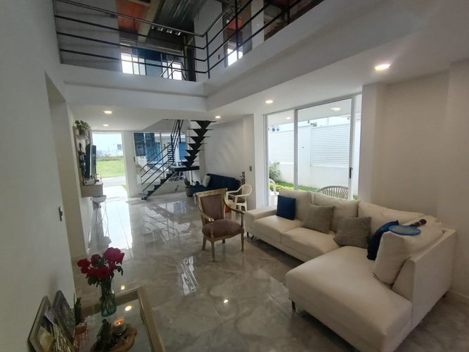 Casa de 4 alcobas en venta en Las Mercedes, Jamundí, 73 m² · foto 10 de 24