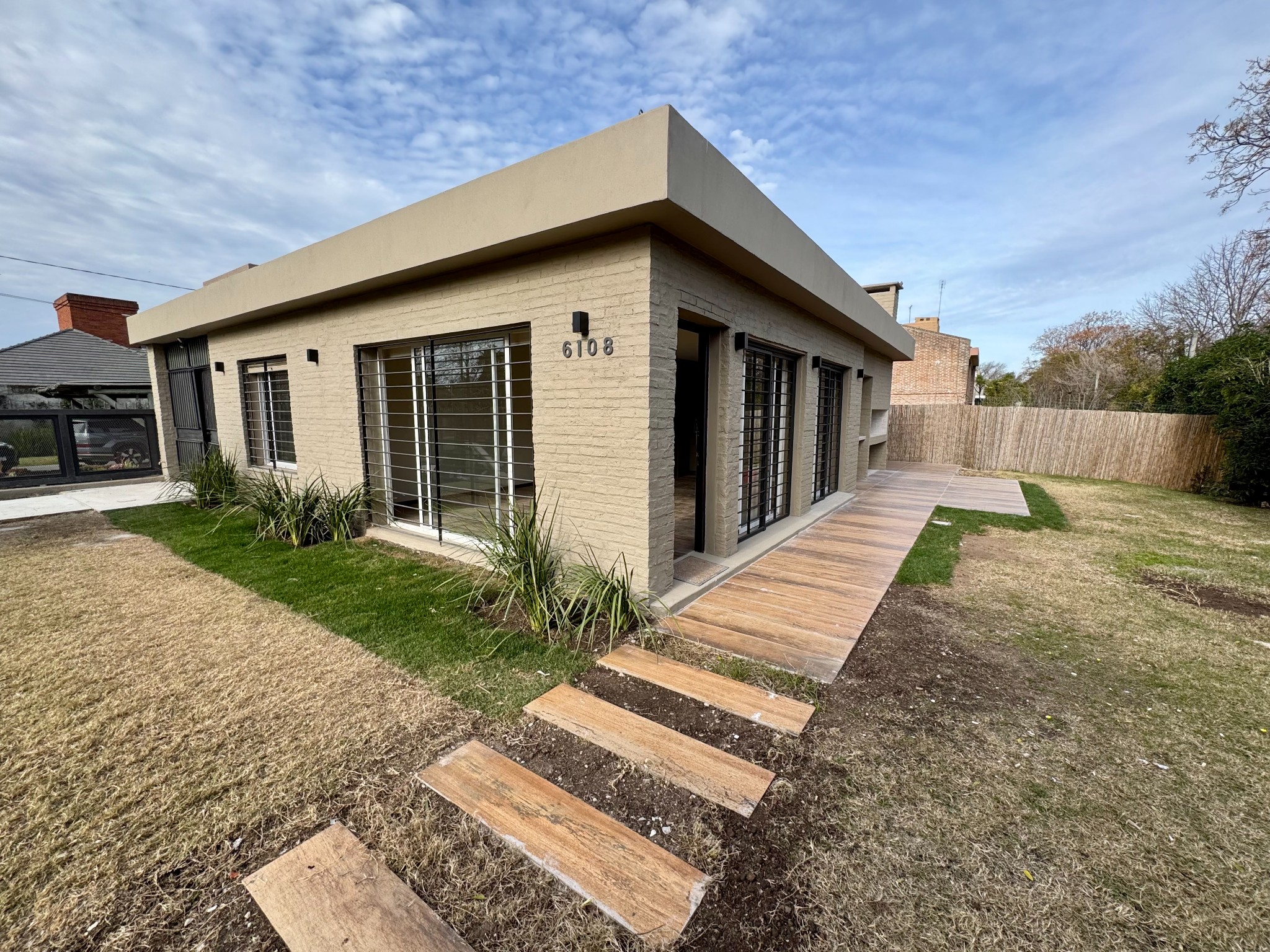 Alquiler casa de 3 dormitorios en Carrasco zona Woodlands